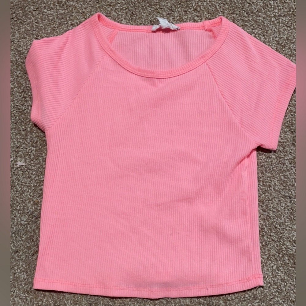 HASHTAG baby tee! size L but fits S